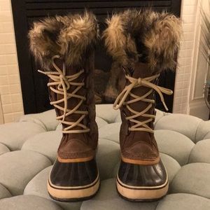 Sorel Joan of Arctic Boots